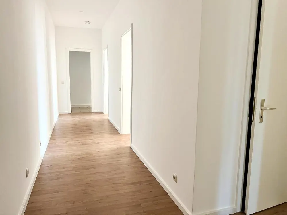 ++ Große 3 Raumwohnung mit 3 Balkonen in der Dresdner Neustadt zu mieten! ++