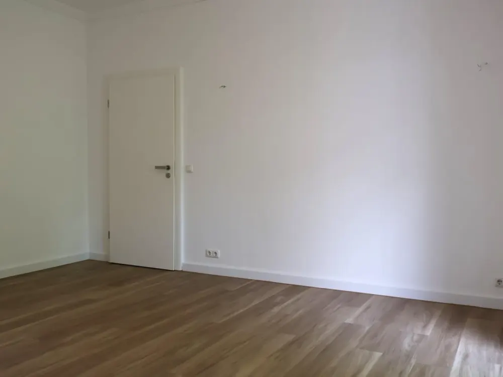 Moderne 105 m² Einliegerwohnung mit Kamin, Einbauküche & Terrasse in Winsen (Luhe)