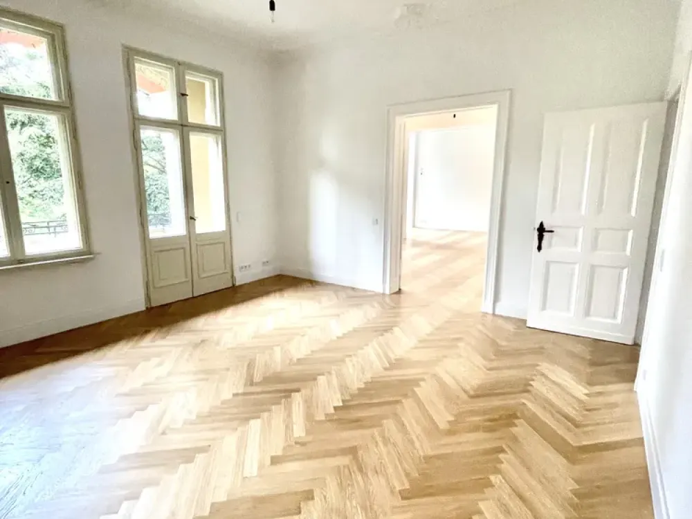 Luxuriöse 4-Zimmer-Wohnung mit teilgewerblicher Nutzung