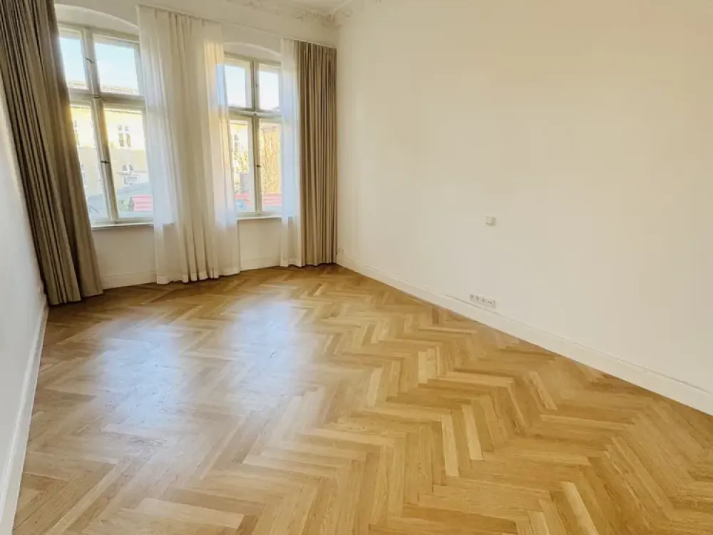 Luxuriöse 4-Zimmer-Wohnung mit teilgewerblicher Nutzung