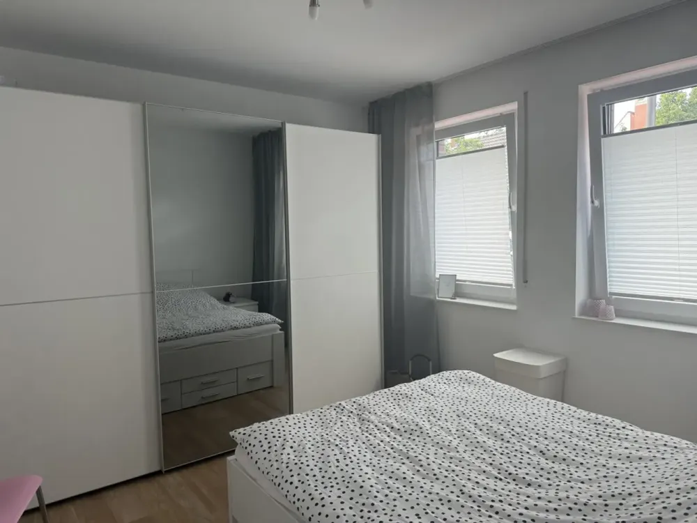 Welcome to Erphoviertel: 2-Room Apartment with Loggia!