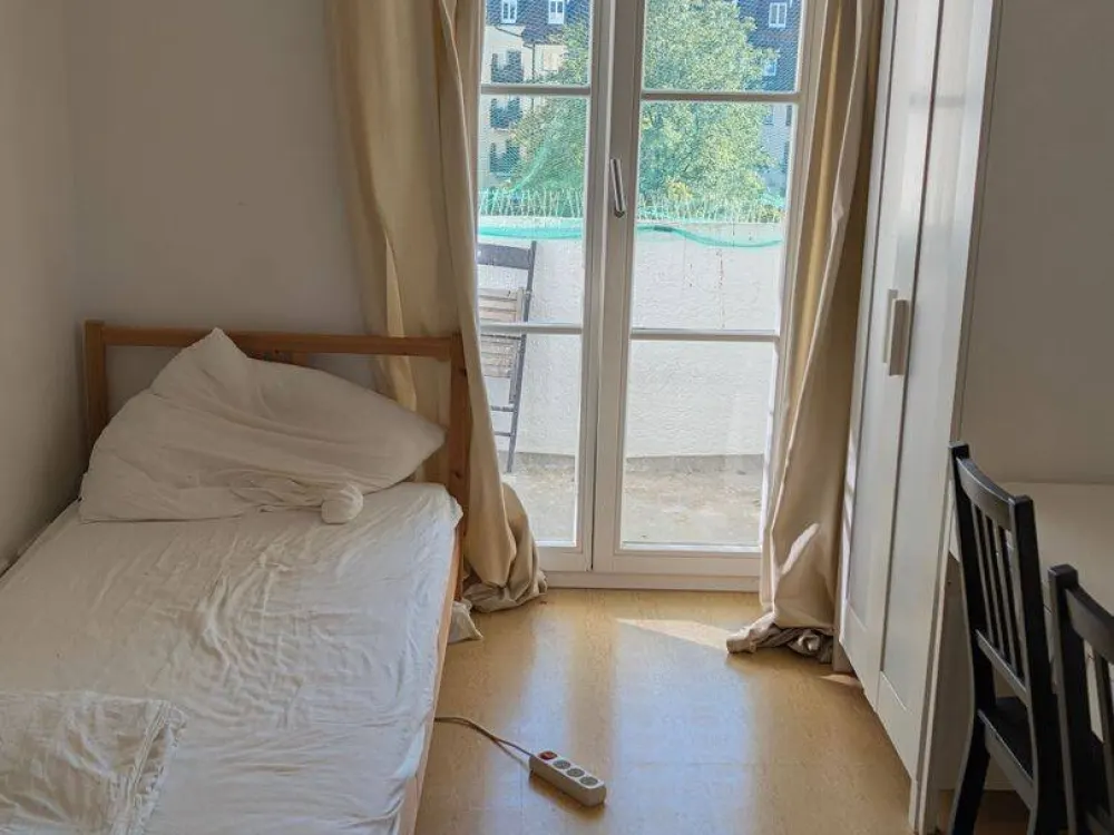 Schwabing * 3-room apartment * WG suitable * from 01.01