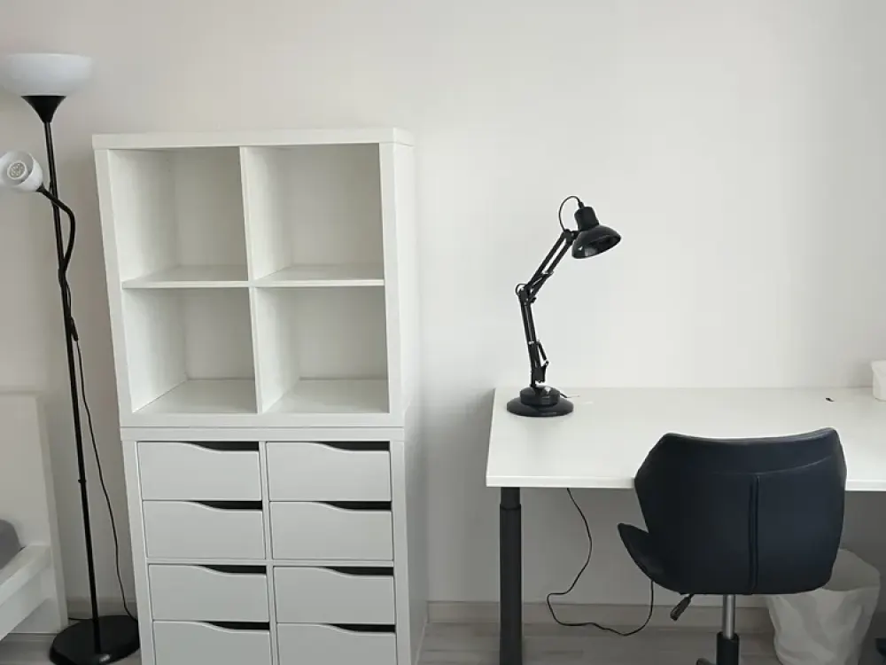 Ab 01.10 Möblierte 1-Zimmer-Wohnung mit Balkon & Einbauküche nähe Messe / Klinikum Süd