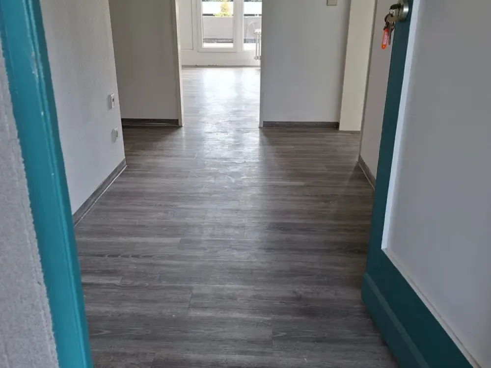 Schöne, helle 4-Zimmer-Wohnung mit großem Balkon