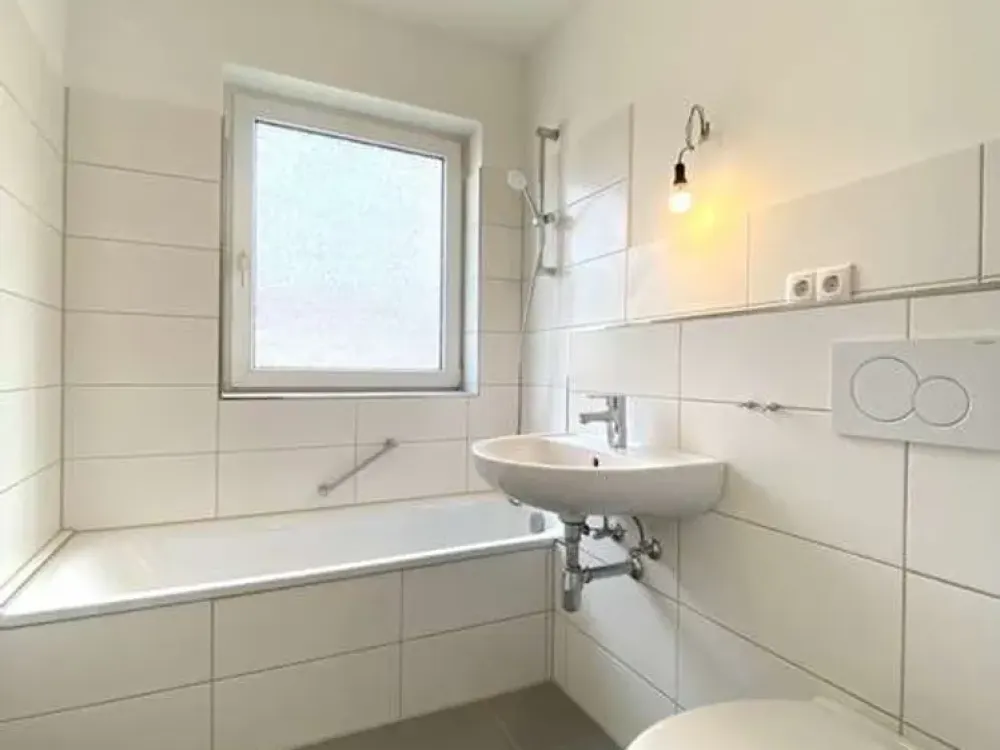 Schöne 3-Zimmer Wohnung mit Balkon ab dem 15. Oktober 2026 in ruhiger, grüner Wohnanlage