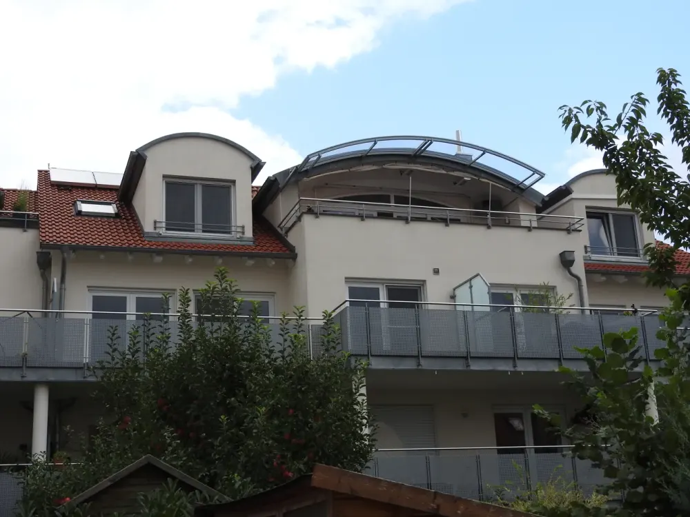 Traumhafte 3-Zimmerwohnung mit 24 qm Terrasse und Blick auf die Dachauer Altstadt