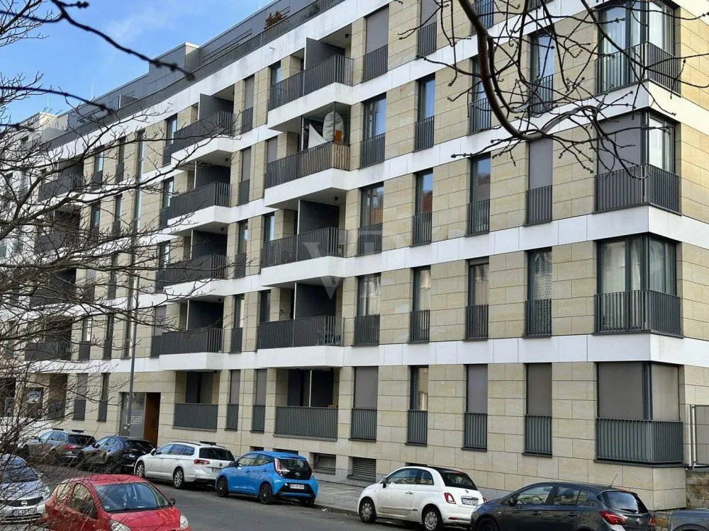 Geräumige Einraumwohnung mit eigener Terrasse in der Residenz am Zwinger