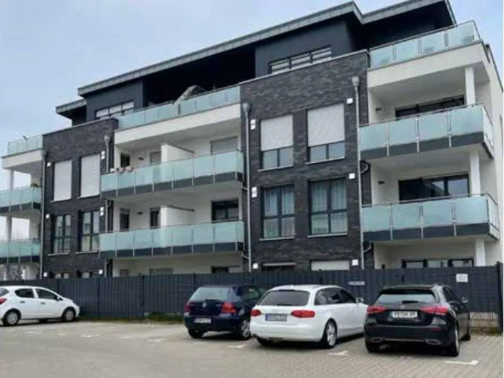 Modern and Bright 2-Room Apartment in Sennelager, Early Move-In