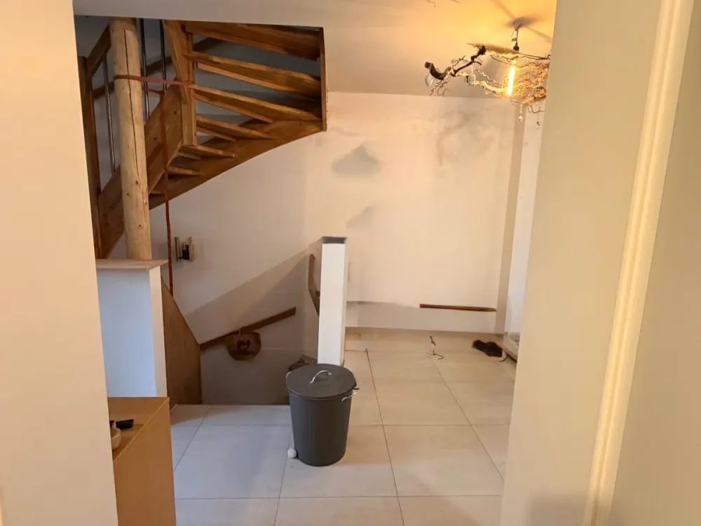 Haushälfte in Traumkulisse mit Südterrasse und 2 Stellplätzen