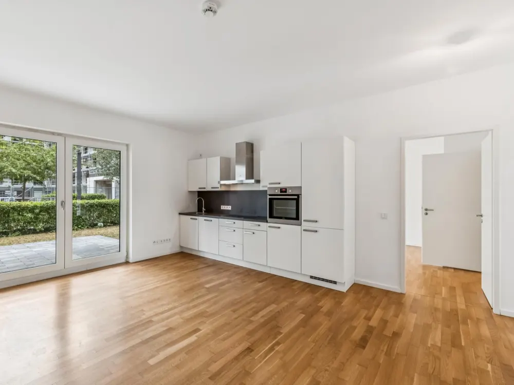 Wohnen auf 2 Ebenen mit großzügigem Raum mit extra hohen Decken