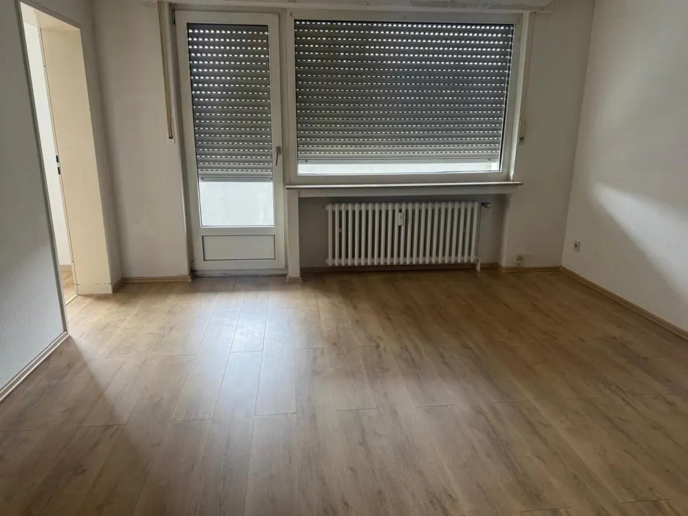 Helles Single-Appartement mit Balkon