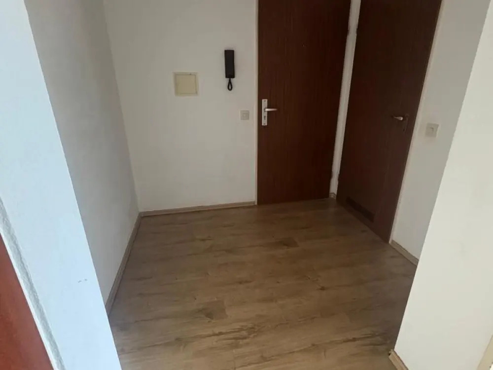 Helles Single-Appartement mit Balkon