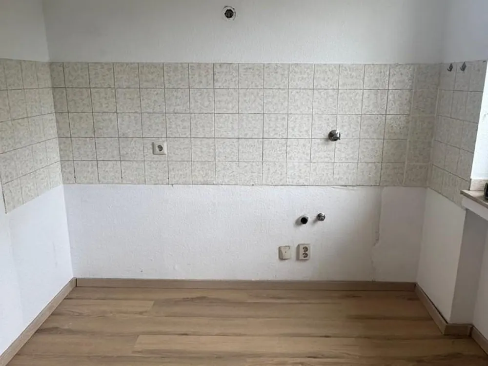 Helles Single-Appartement mit Balkon