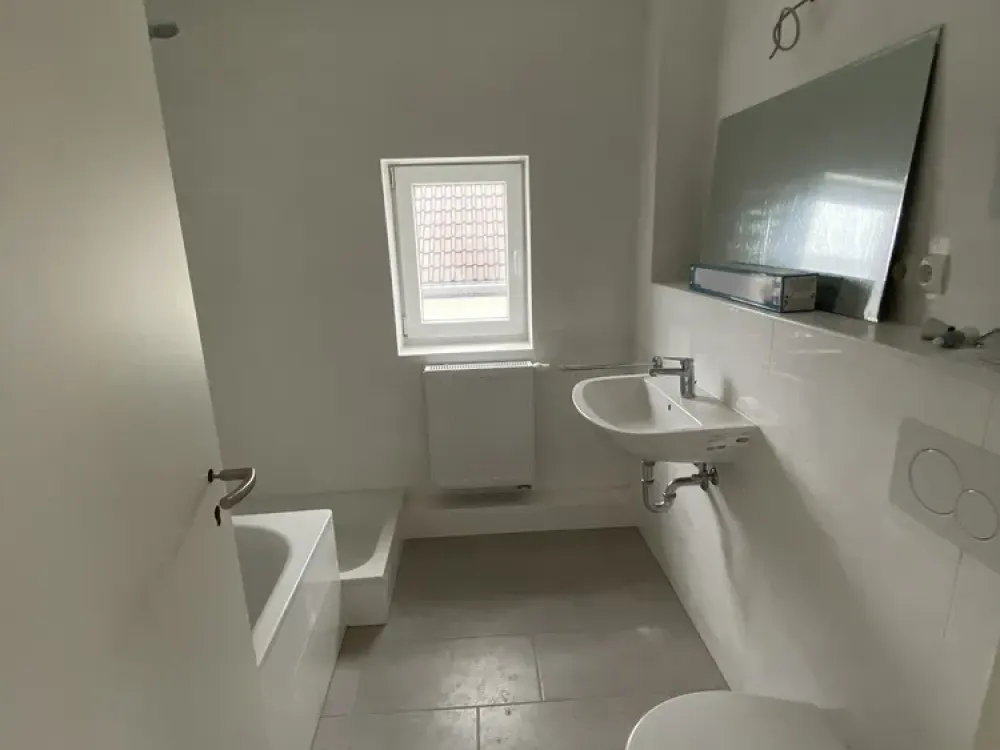 Helle 2-Zimmer Maisonette Wohnung mit Balkon in Bornheim Widdig