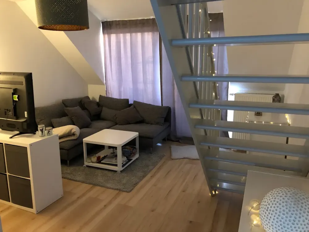 Helle 2-Zimmer Maisonette Wohnung mit Balkon in Bornheim Widdig