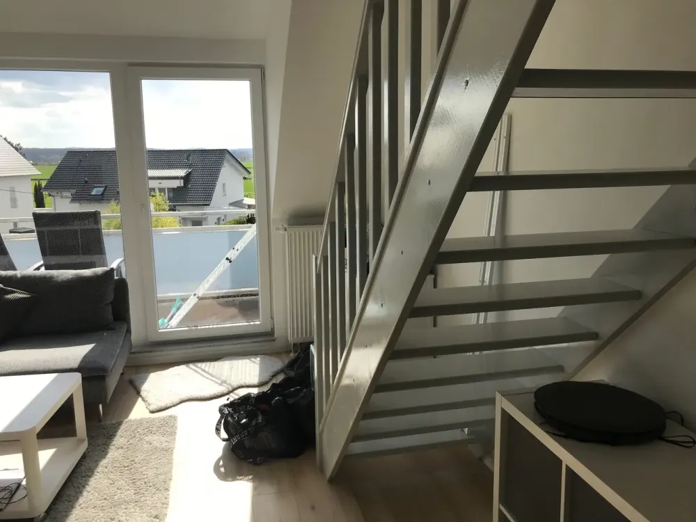 Helle 2-Zimmer Maisonette Wohnung mit Balkon in Bornheim Widdig