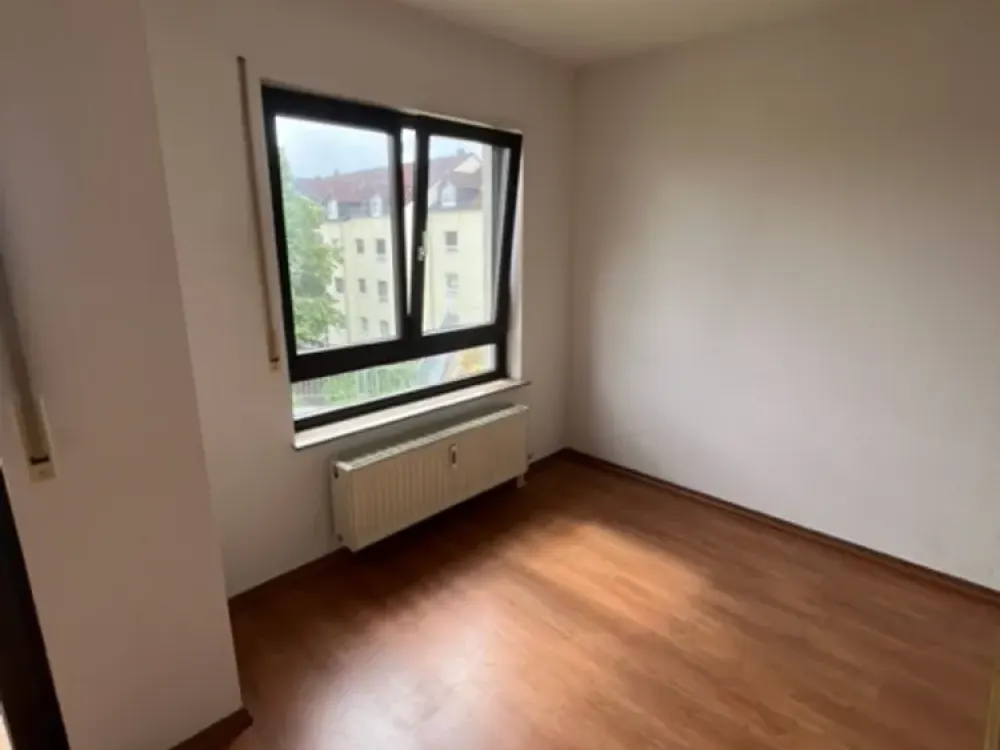 Lichtdurchflutete 3‑Zimmer‑Wohnung mit Südbalkon & 2 TG‑Plätzen in Bad Homburg‑Kirdorf