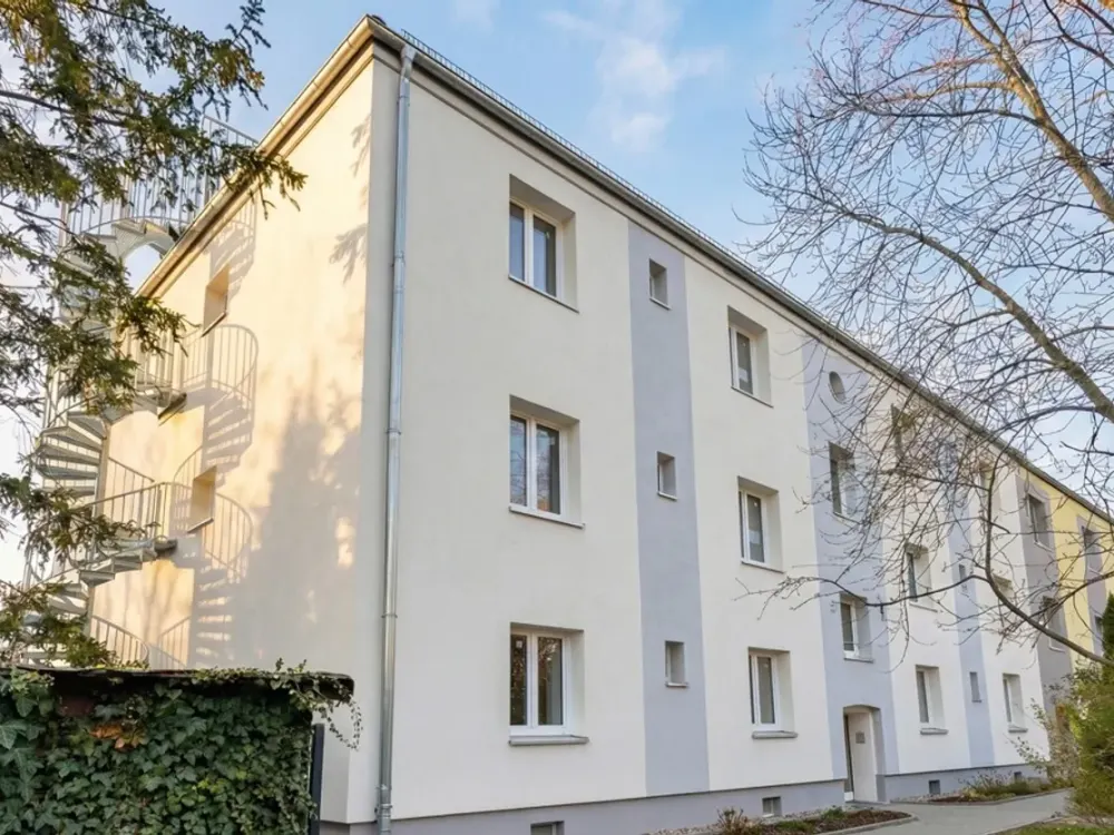 Wohnen mit Stil, Großzügige 3-Zimmer-Wohnung in gepflegtem Mehrfamilienhaus
