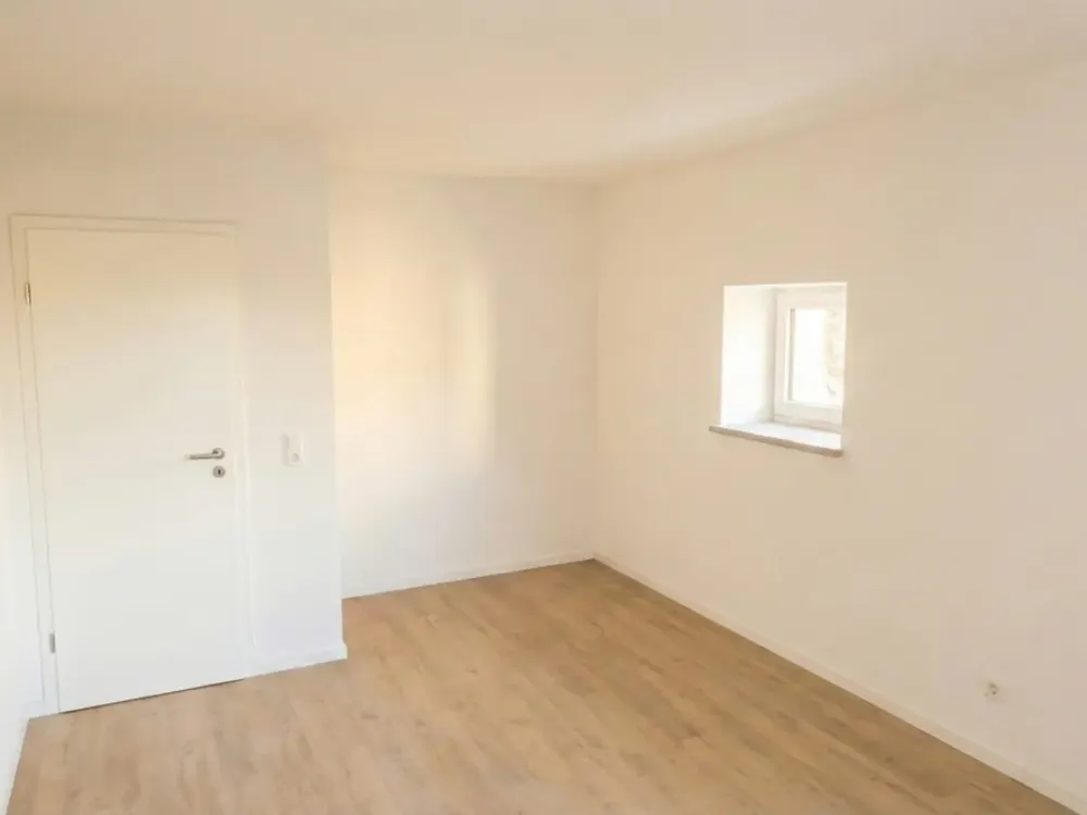 Wohnen mit Stil, Großzügige 3-Zimmer-Wohnung in gepflegtem Mehrfamilienhaus