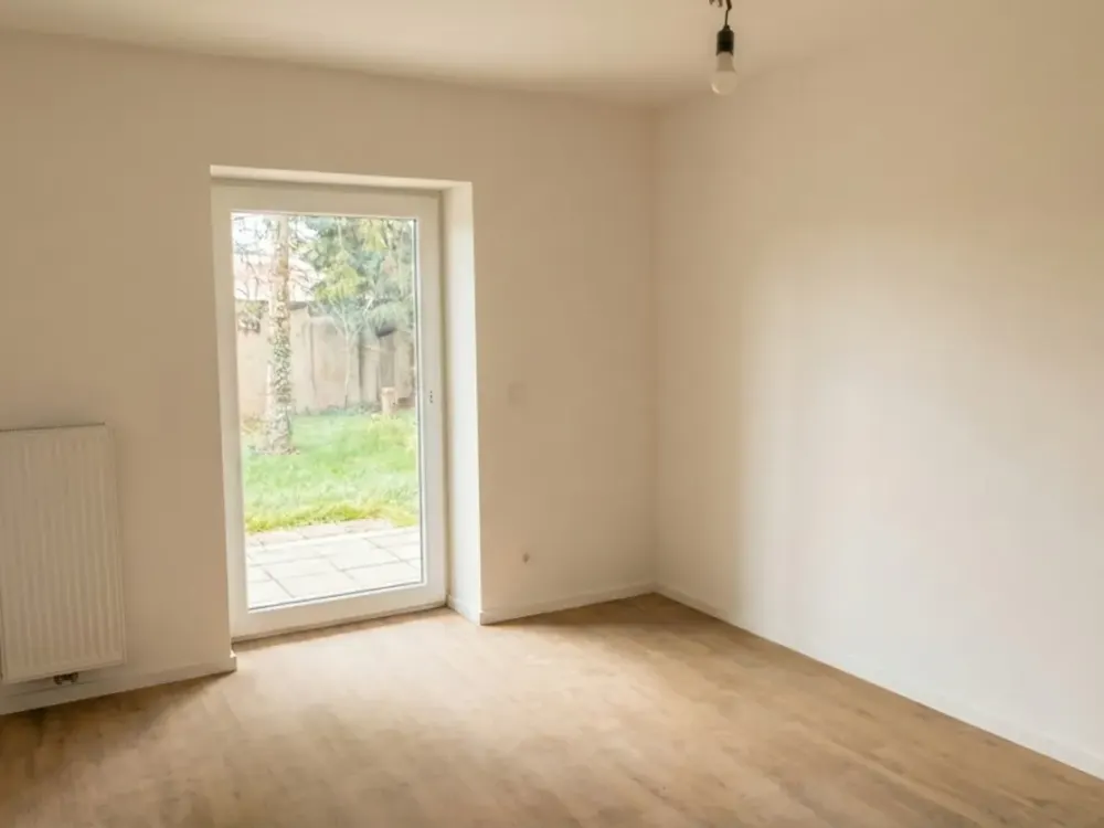 Wohnen mit Stil, Großzügige 3-Zimmer-Wohnung in gepflegtem Mehrfamilienhaus