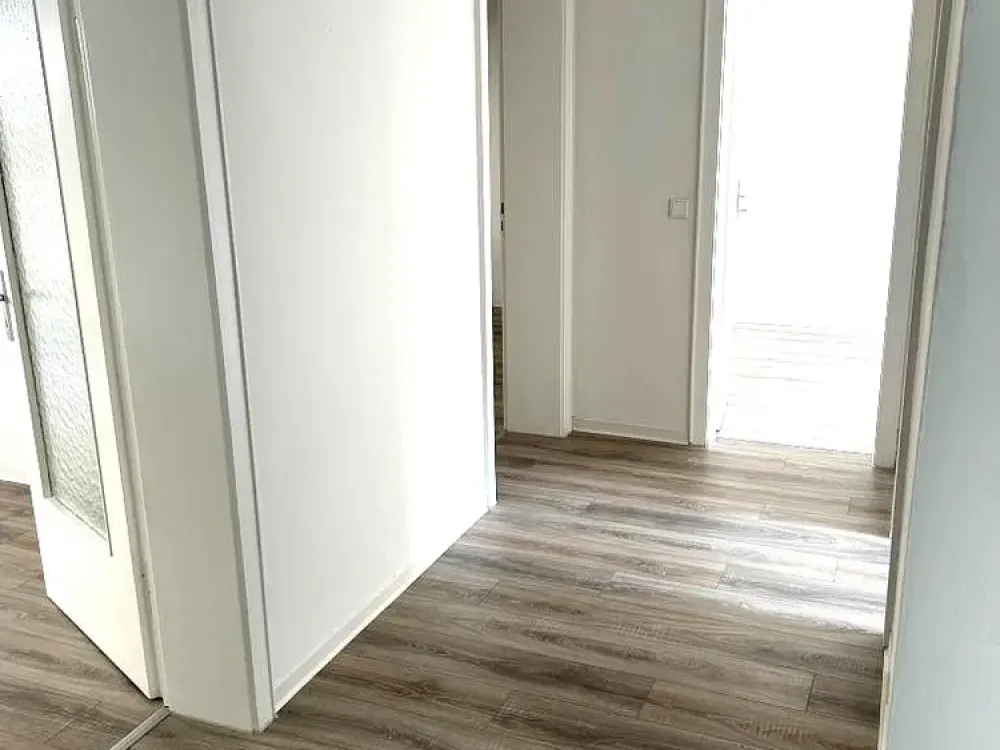 Neues Zuhause. Neue Geschichten. / New home. New stories.
