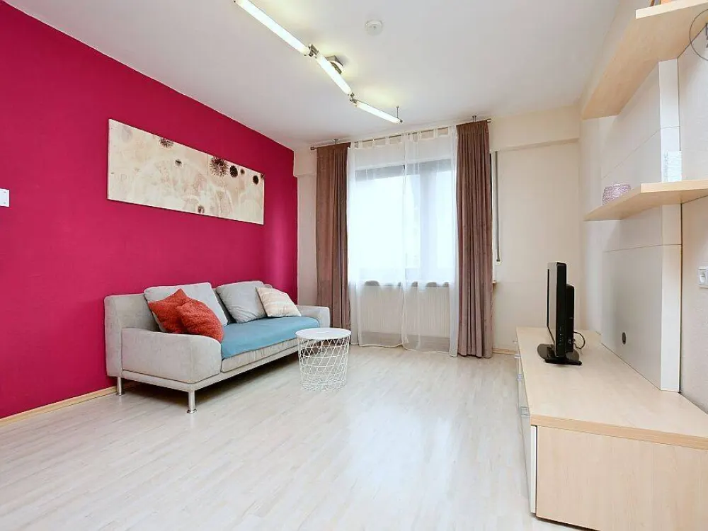 Modern möblierte Wohnung in Stuttgart Stammheim