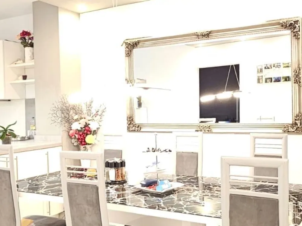 Modernisierte 4-Zimmer Wohnung mit großer Einbauküche in Türnich