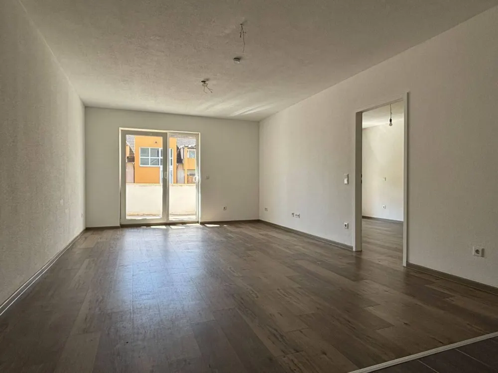 Neuwertige 2 Zimmer Wohnung mit Balkon!