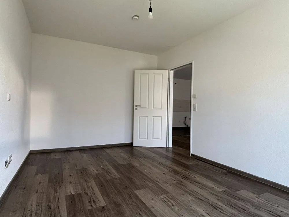 Neuwertige 2 Zimmer Wohnung mit Balkon!