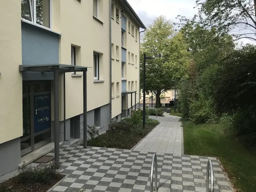 Practical 3-Room Apartment with Balcony in Lohfelden