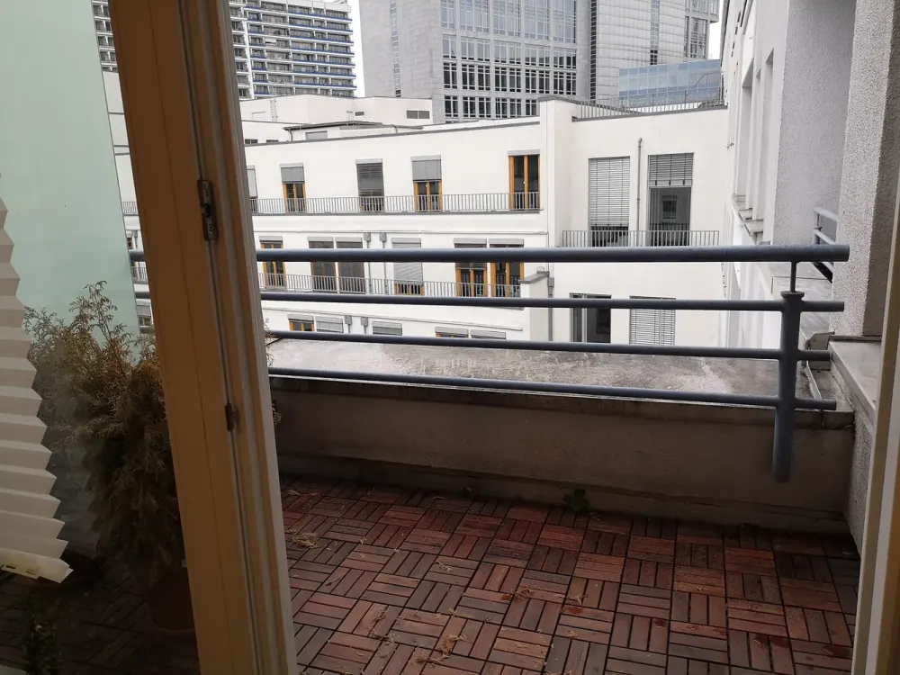 Schöne, gepflegte 2-Zimmer-Wohnung mit Balkon und EBK in Mitte, Berlin