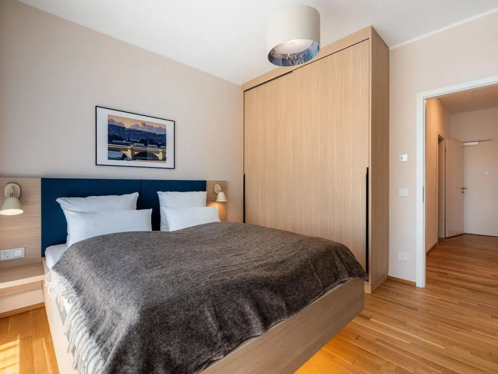 Exklusiver Erstbezug mit Elbblick in Dresdens Toplage