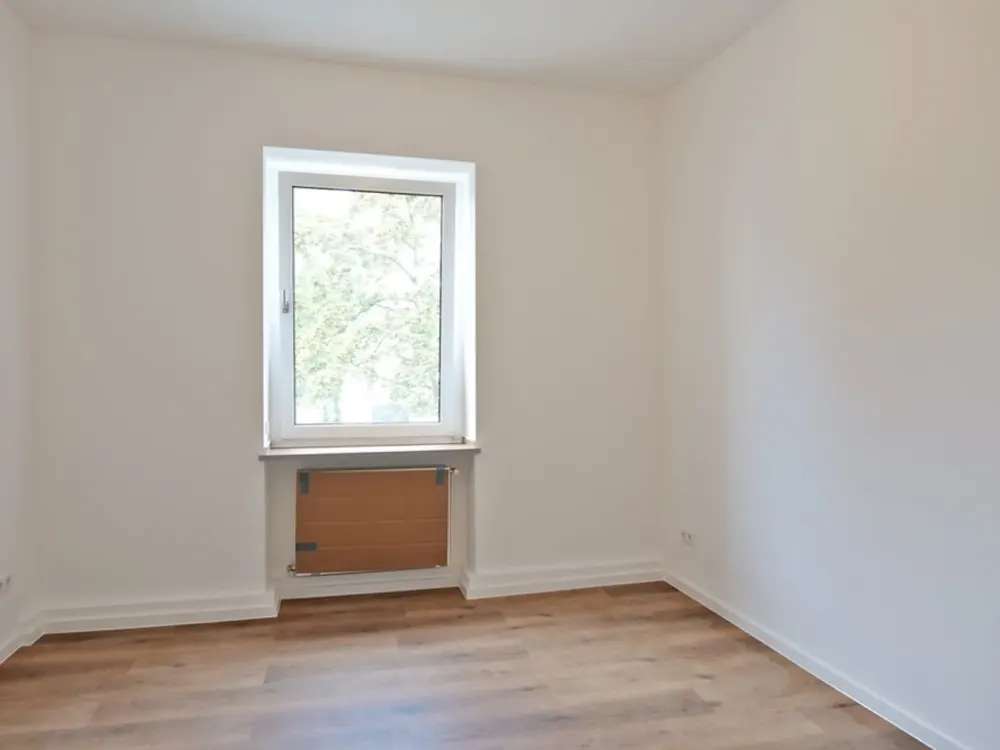 Sanierte 3-Zimmerwohnung mit hohen Decken im Agnesviertel!
