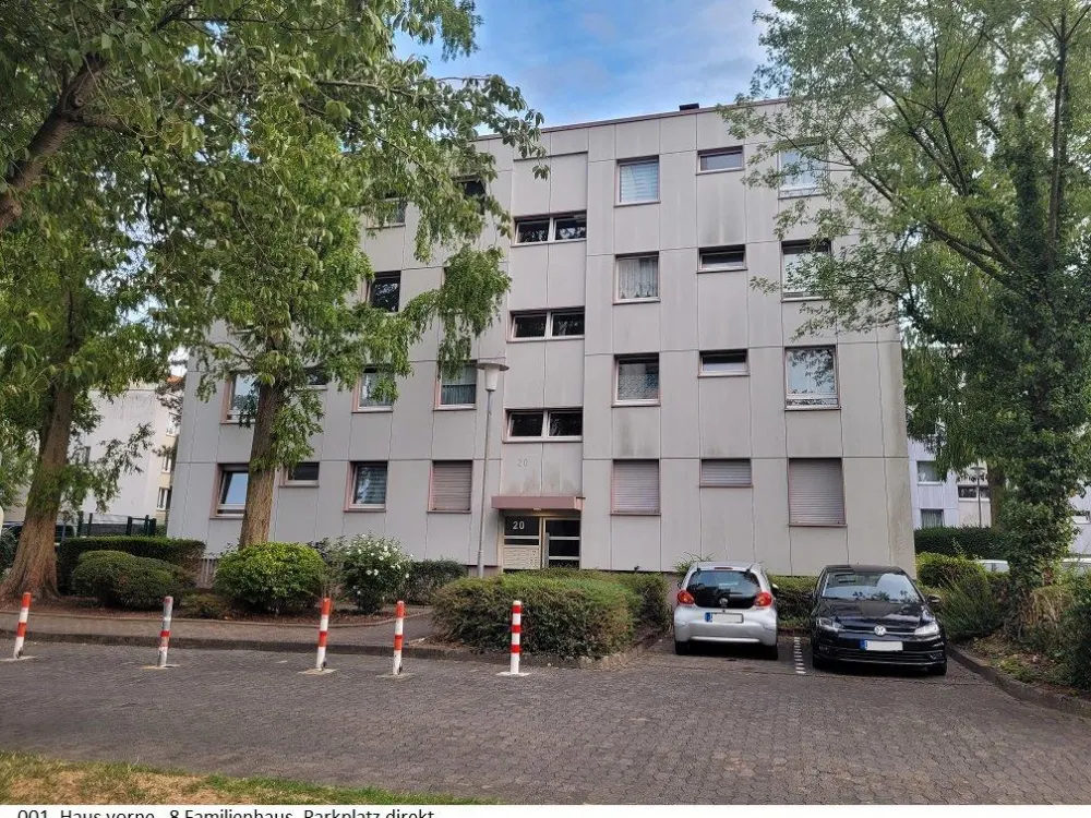Eine exklusive, gepflegte 4,5-Zimmer-Wohnung mit Loggia und viel