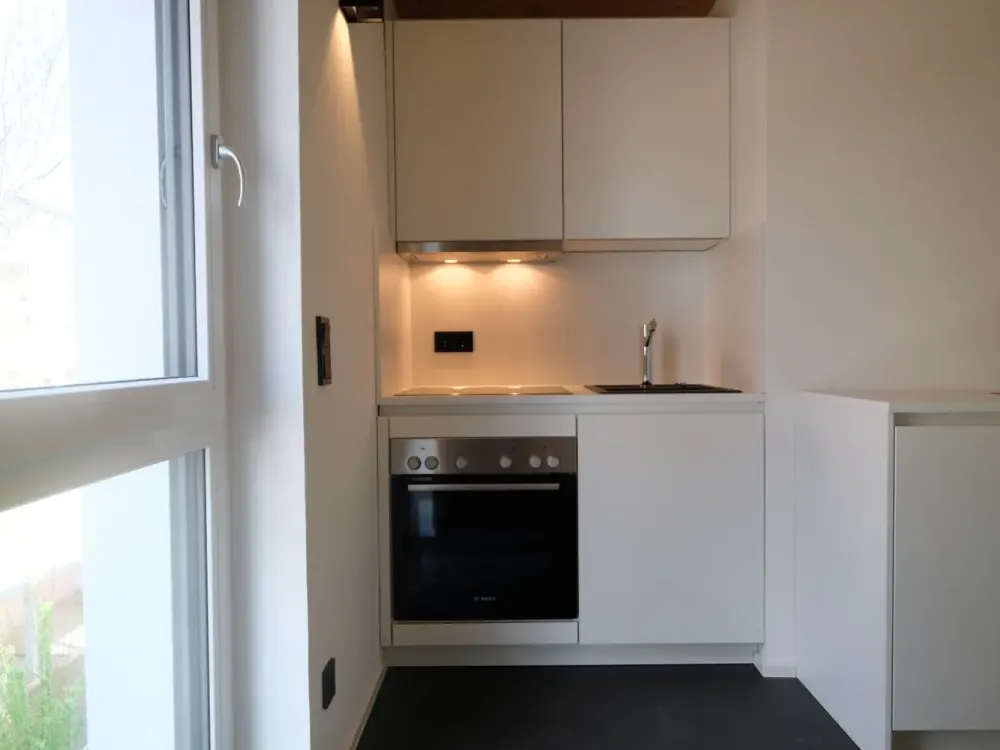 Schlichtes 2-Zimmer-Apartment mit Garten in Stuttgart-Schwabstraße