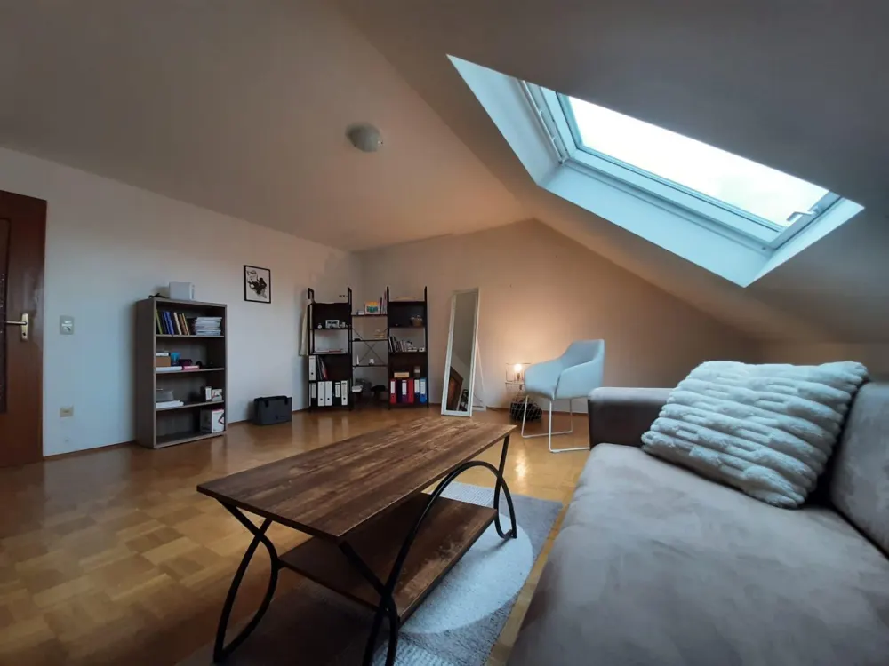 BILM im Grünen großzügige 76qm 2-Zimmer Dachgeschosswohnung