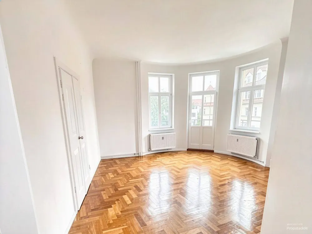 Platz für die große Familie, zwei Bäder und Balkone, den 1 Monat Kaltmietfrei wohnen!
