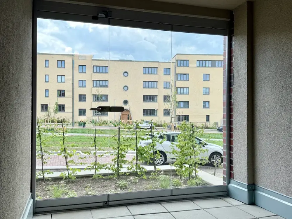 New Development Area Hannover KRONSRODE: Built-in Kitchen, 2 Winter Gardens, Underfloor Heating, Underground Parking, Cellar