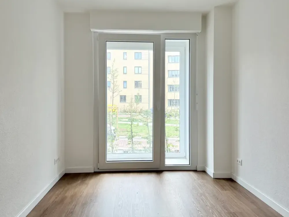 New Development Area Hannover KRONSRODE: Built-in Kitchen, 2 Winter Gardens, Underfloor Heating, Underground Parking, Cellar