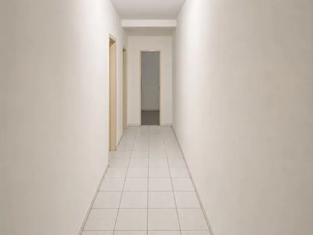 Gepflegte 1,5-Zimmer-Souterrainwohnung mit Fußbodenheizung und Einbauküche