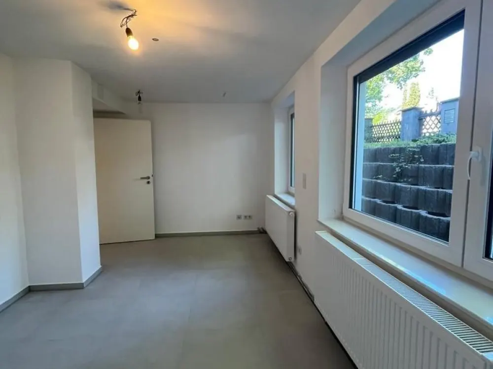 Frisch renovierte 2-Zimmer-Wohnung, 39 m², Stuttgart-Feuerbach, hell & top angebunden