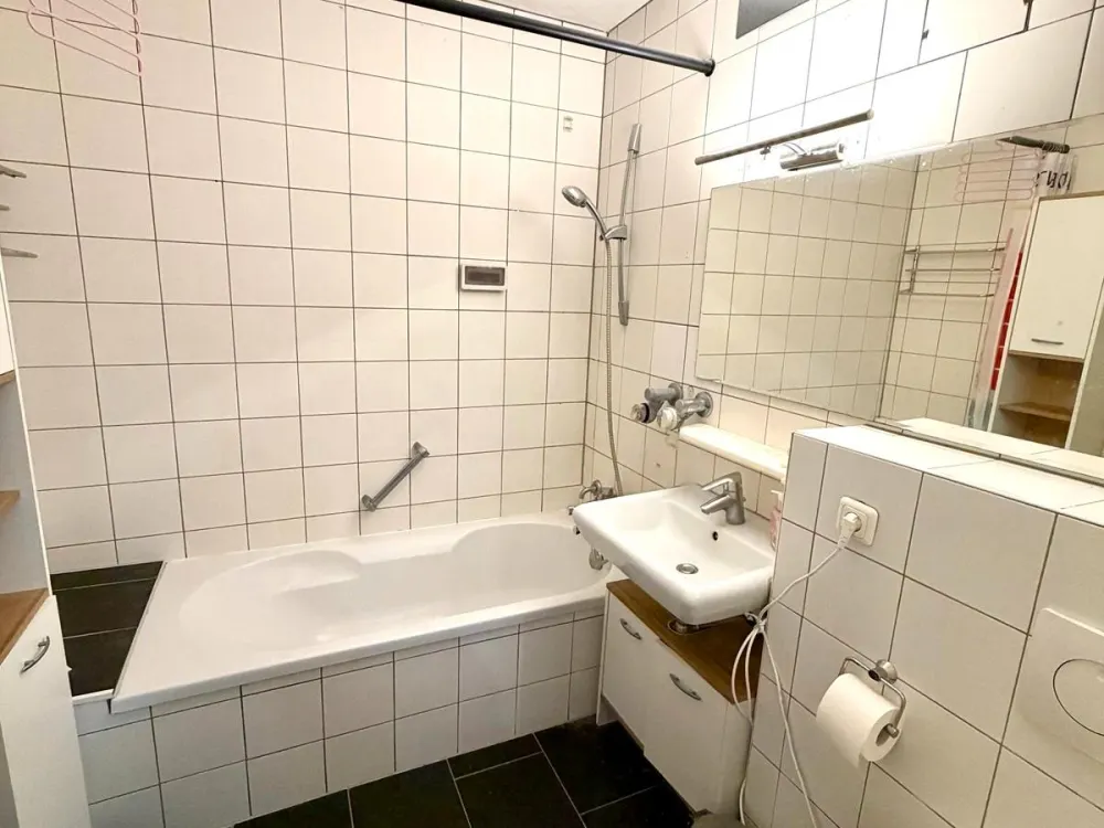 2-ZKB Wohnung zu vermieten in Sachsenhausen