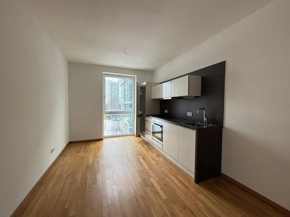 Stadtleben trifft Wohnqualität * 2-Zi.-Whg. mit EBK, Balkon & Tageslichtsbad. *