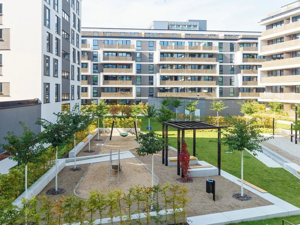 Stadtleben trifft Wohnqualität * 2-Zi.-Whg. mit EBK, Balkon & Tageslichtsbad. *