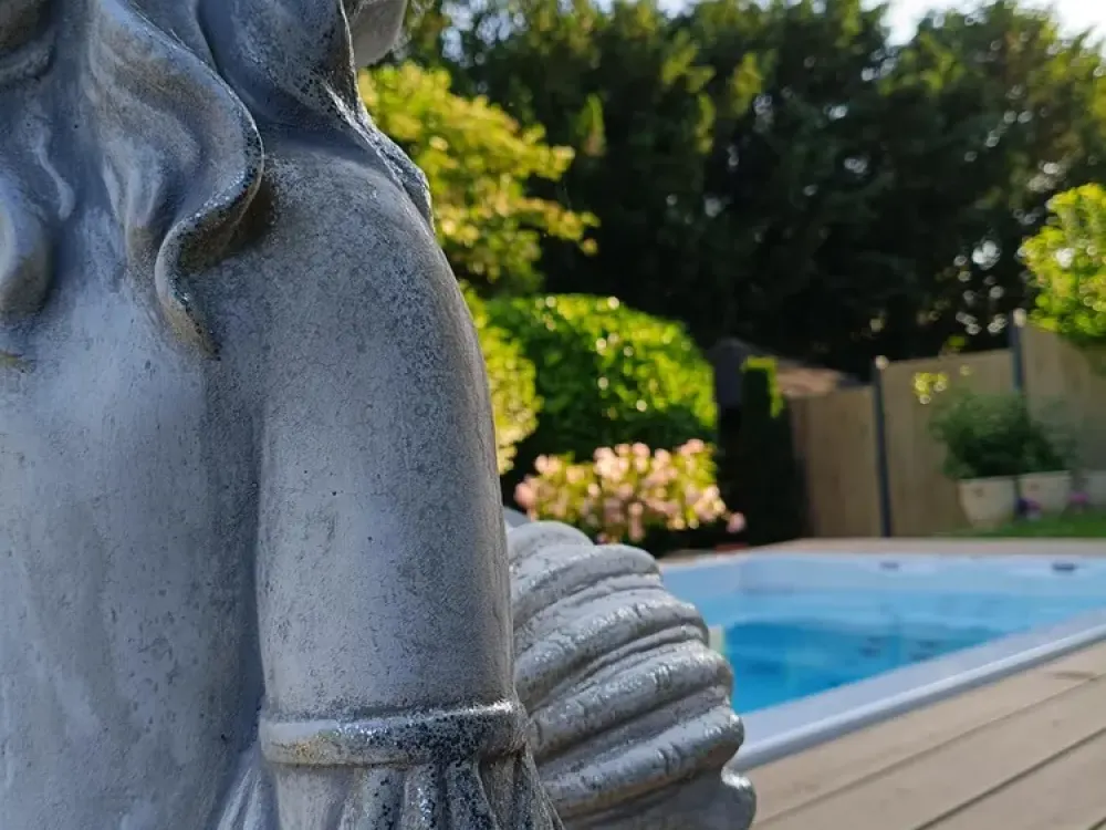 Zauberhaftes Wohnen als Untermiete/Frauen WG in Gartenwohnung mit Pool