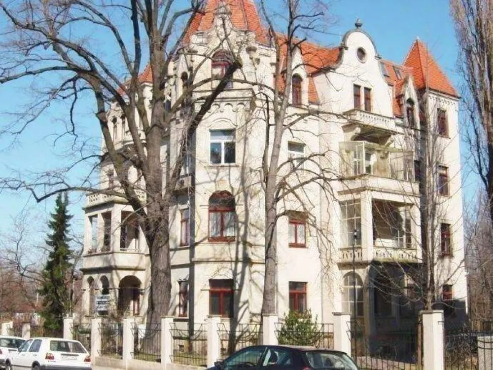 3-Zi-Penthousewohnung ab 01.11.25 in stilvoller Stadtvilla in Dresden in direkter Nähe der Technischen Universität