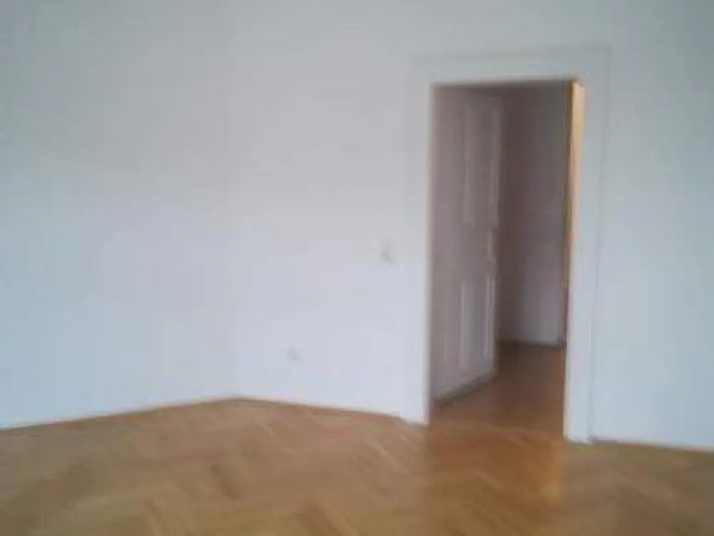 3-Zi-Penthousewohnung ab 01.11.25 in stilvoller Stadtvilla in Dresden in direkter Nähe der Technischen Universität