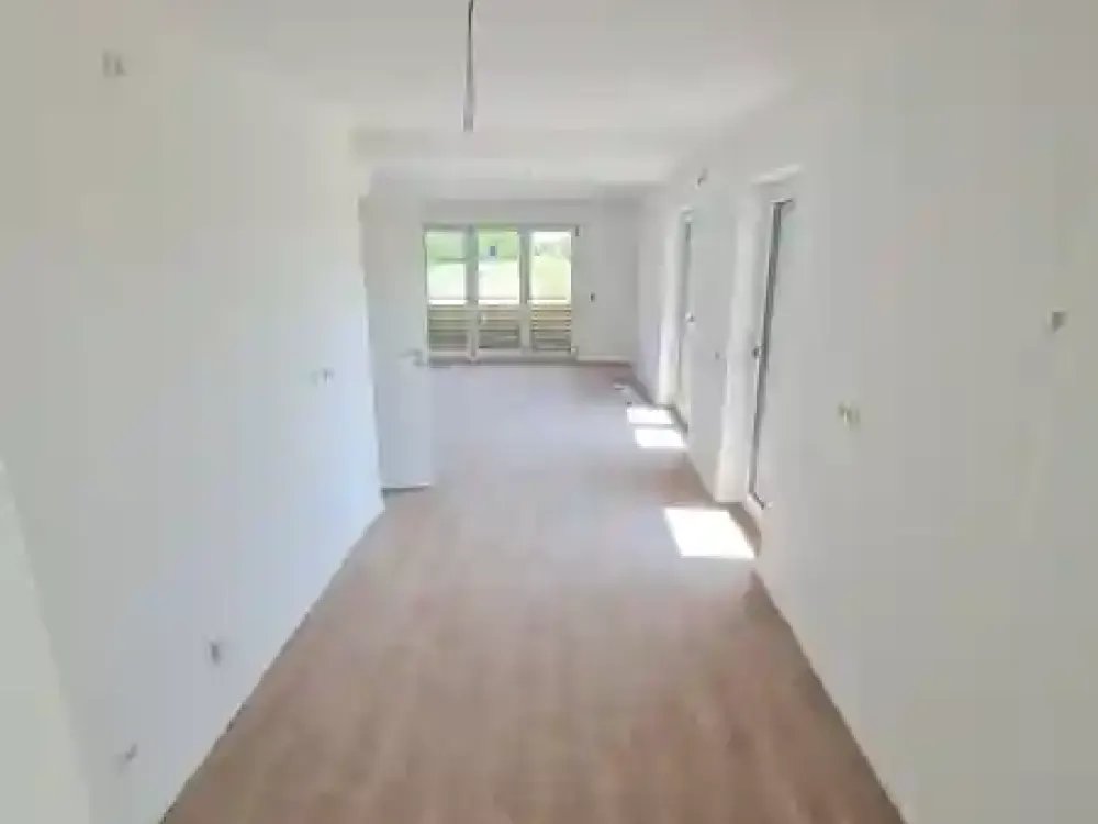 Exklusive 2,5-Zimmer-Wohnung mit Balkon in Aschheim