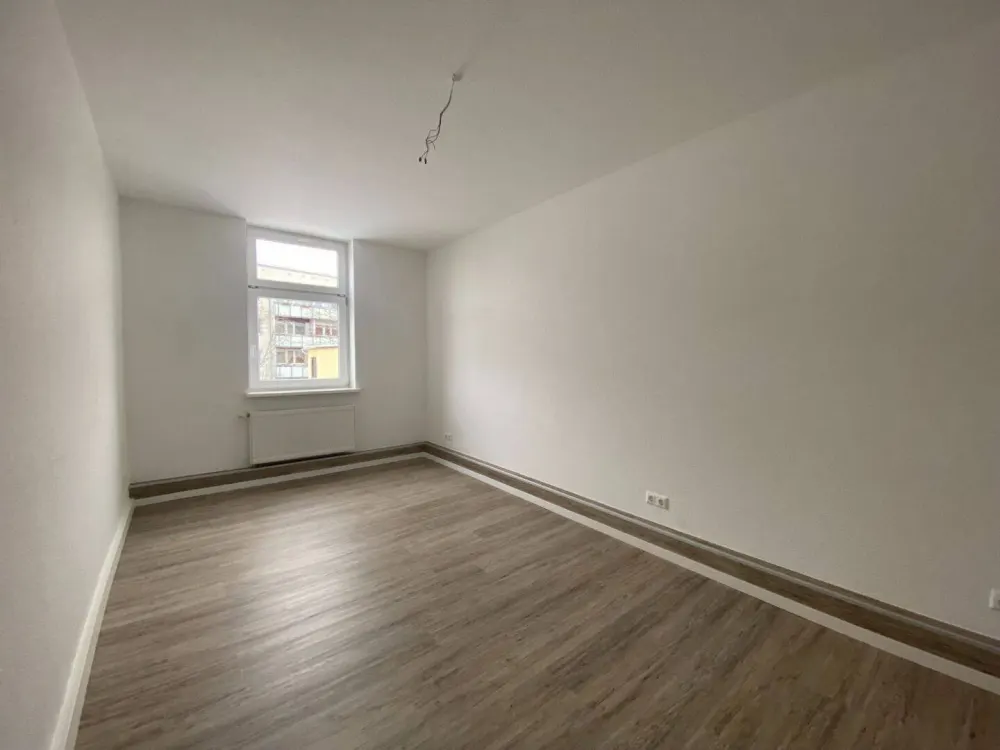 Zentral, gemütlich und modern: Ihre neue Zwei-Zimmer-Wohnung in Erfurt.