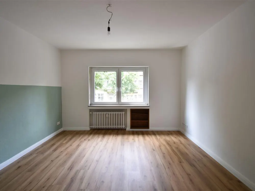 Bezugsfrei in OBK! Großzügige 2-Zimmer-Wohnung mit Balkon